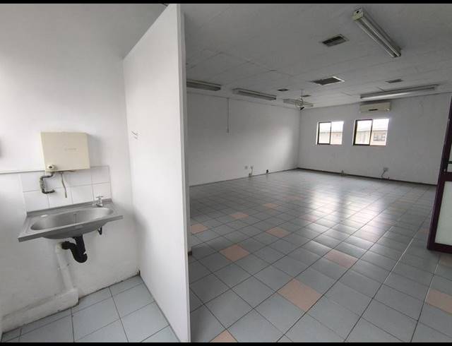 BUSINESS PROPERTY TO RENT IN SUNFORD